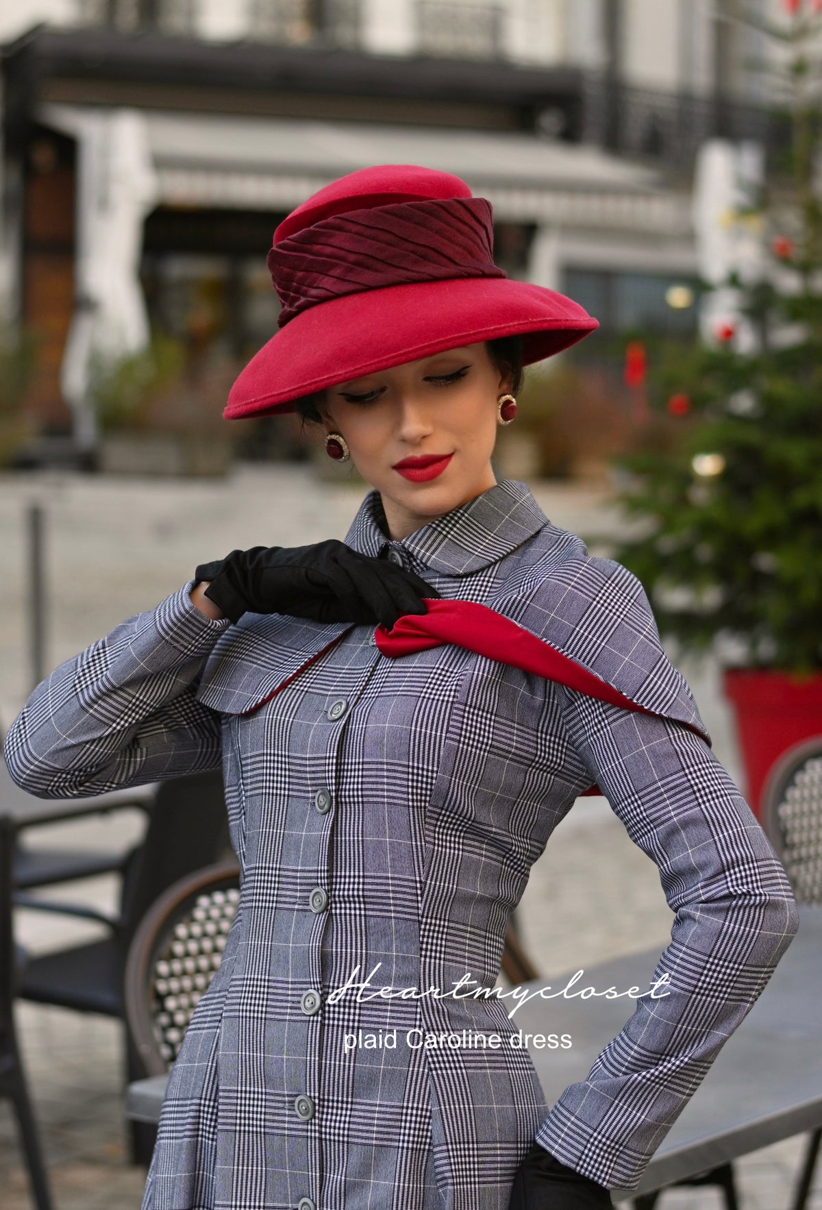 Plaid Caroline - 1950s dress with matching cape - heartmycloset