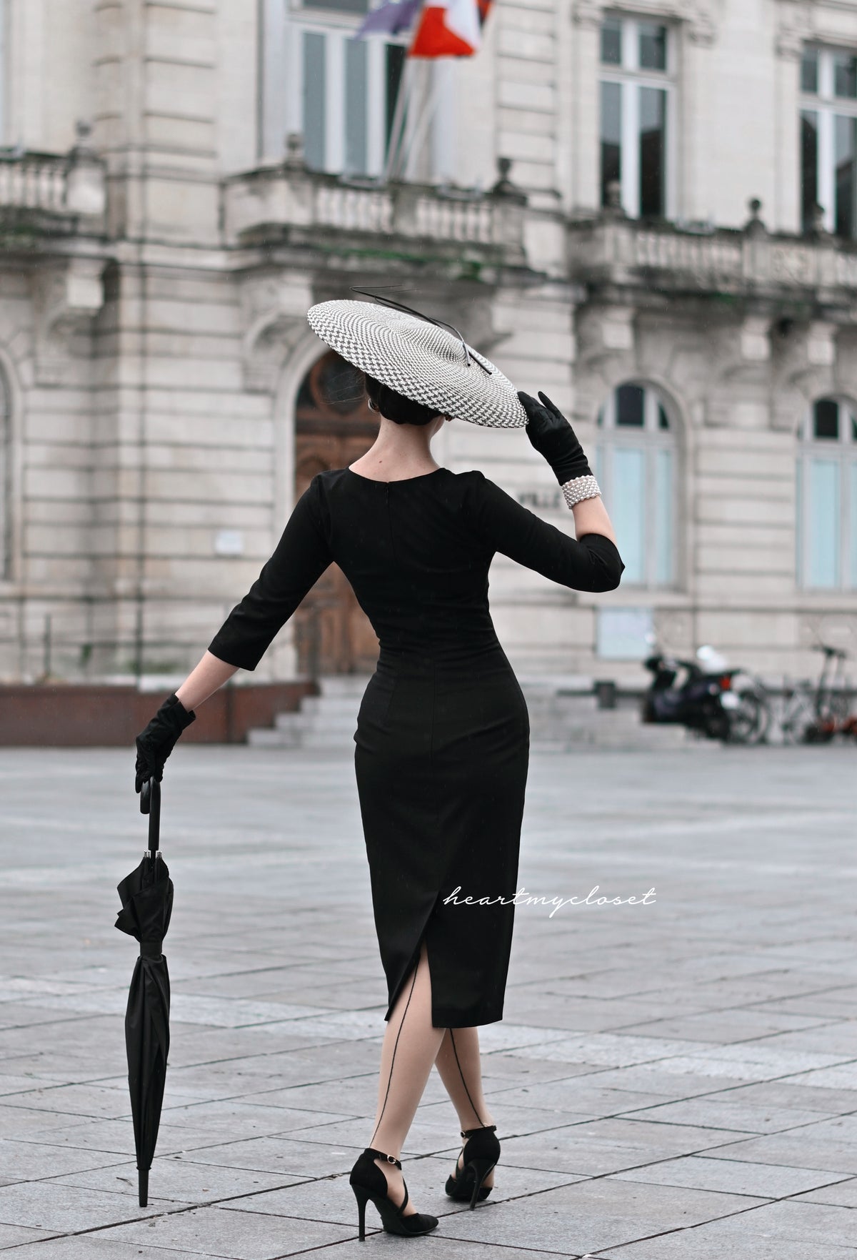 Janice - old hollywood pencil dress curve neckline - heartmycloset
