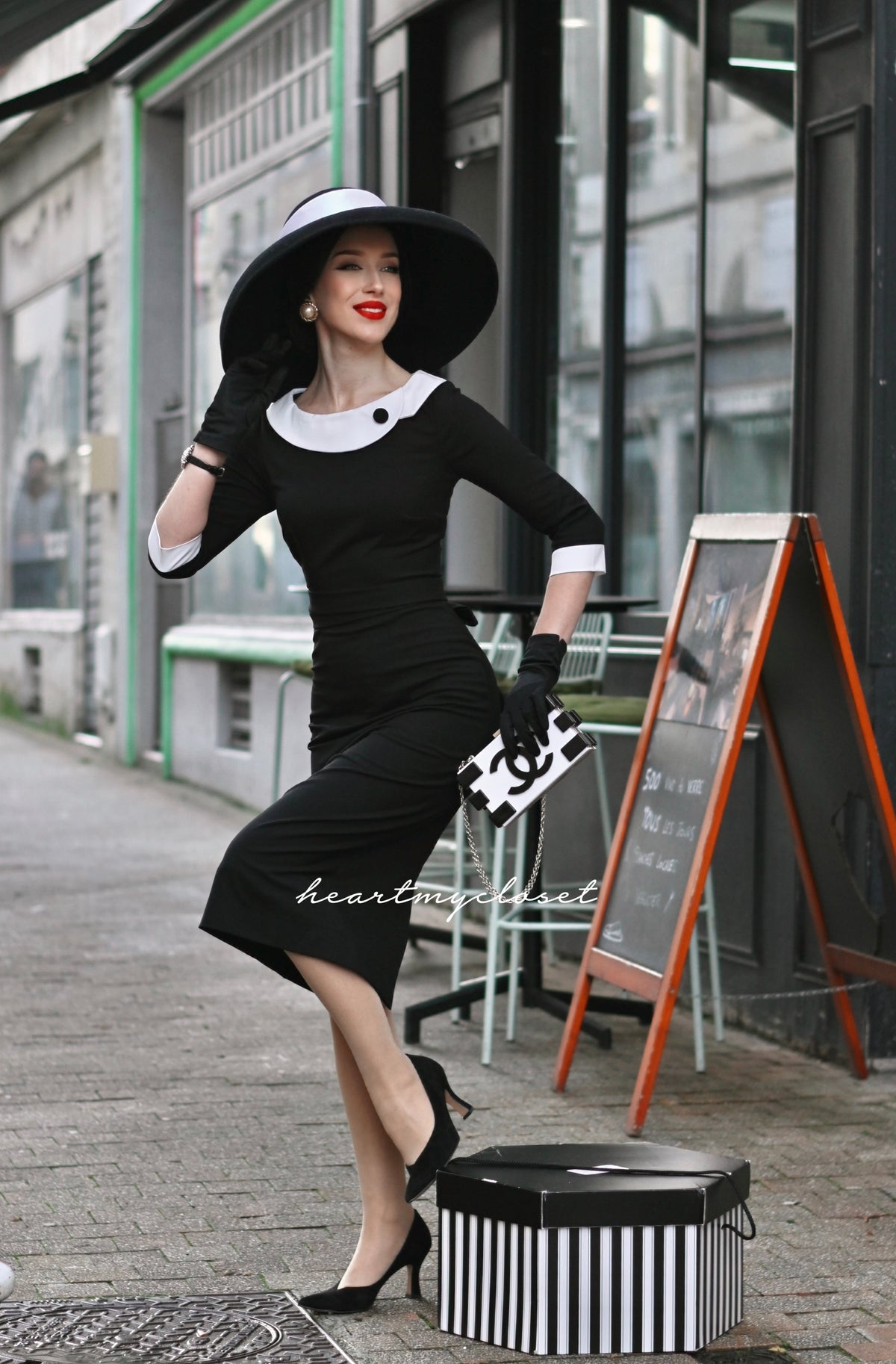 Laura - celeb pencil dress with contrast collar - heartmycloset