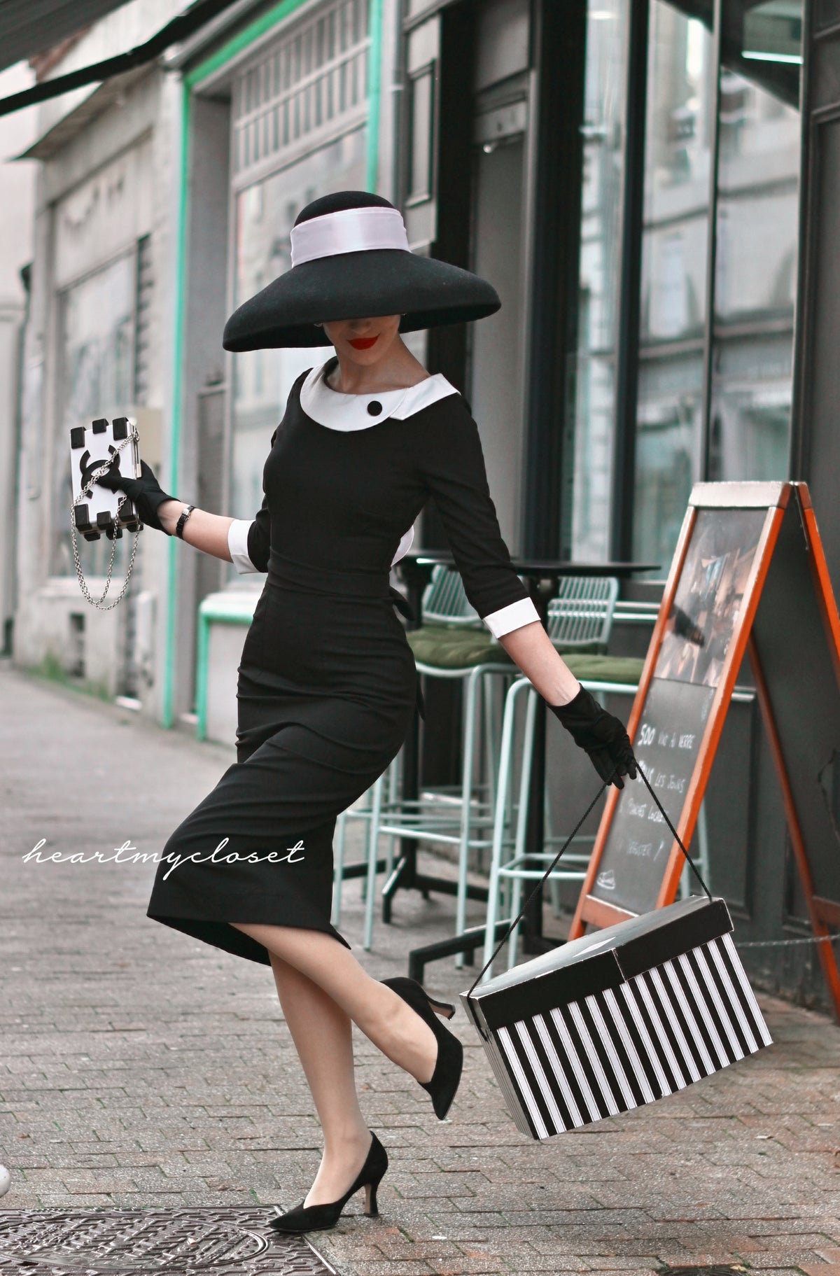 Laura - celeb pencil dress with contrast collar - heartmycloset