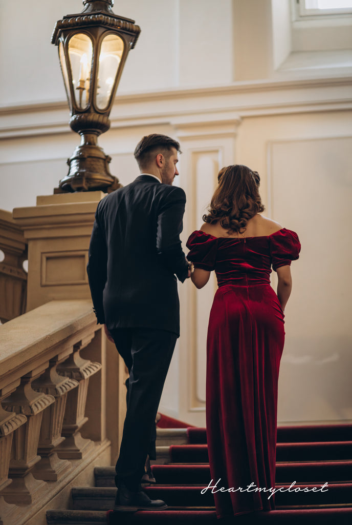 Taylor - classic velvet gown