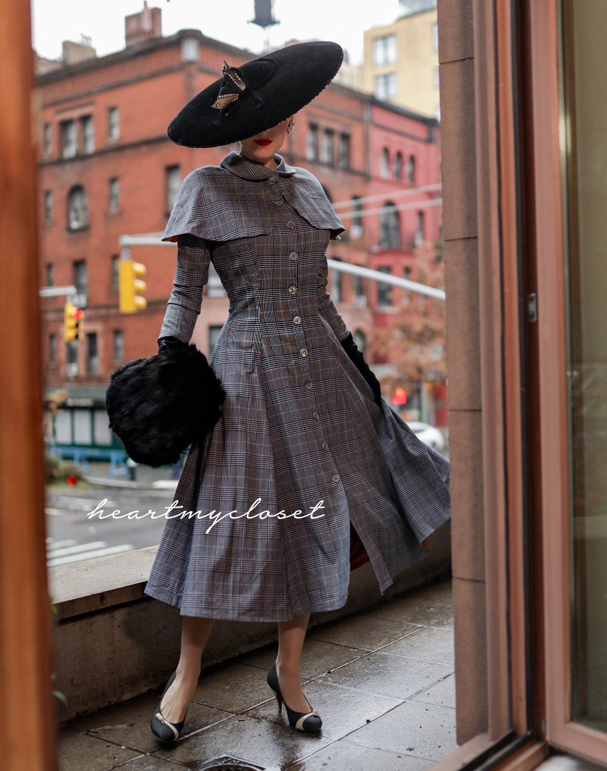 Plaid Caroline - 1950s dress with matching cape - heartmycloset