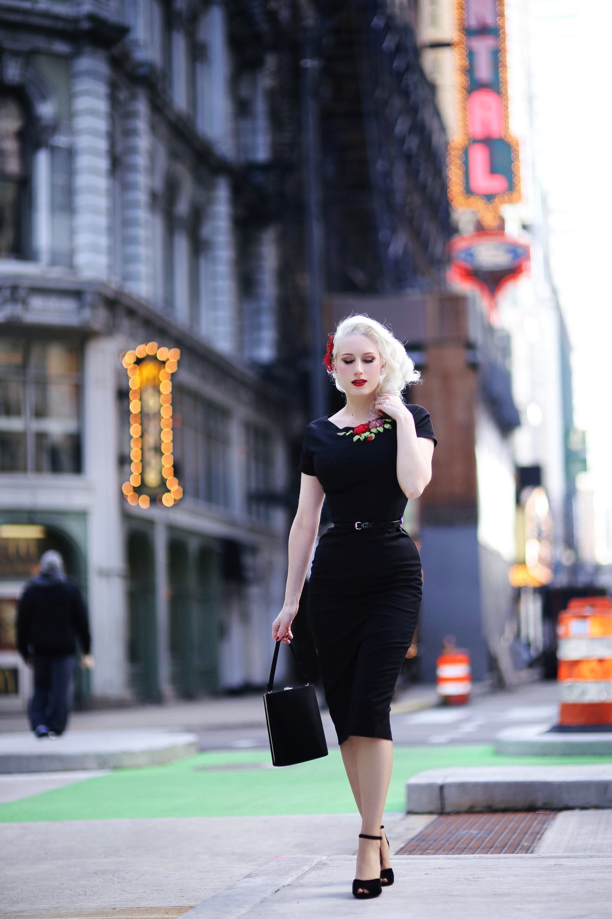LBD flower embroidered - custom made - heartmycloset