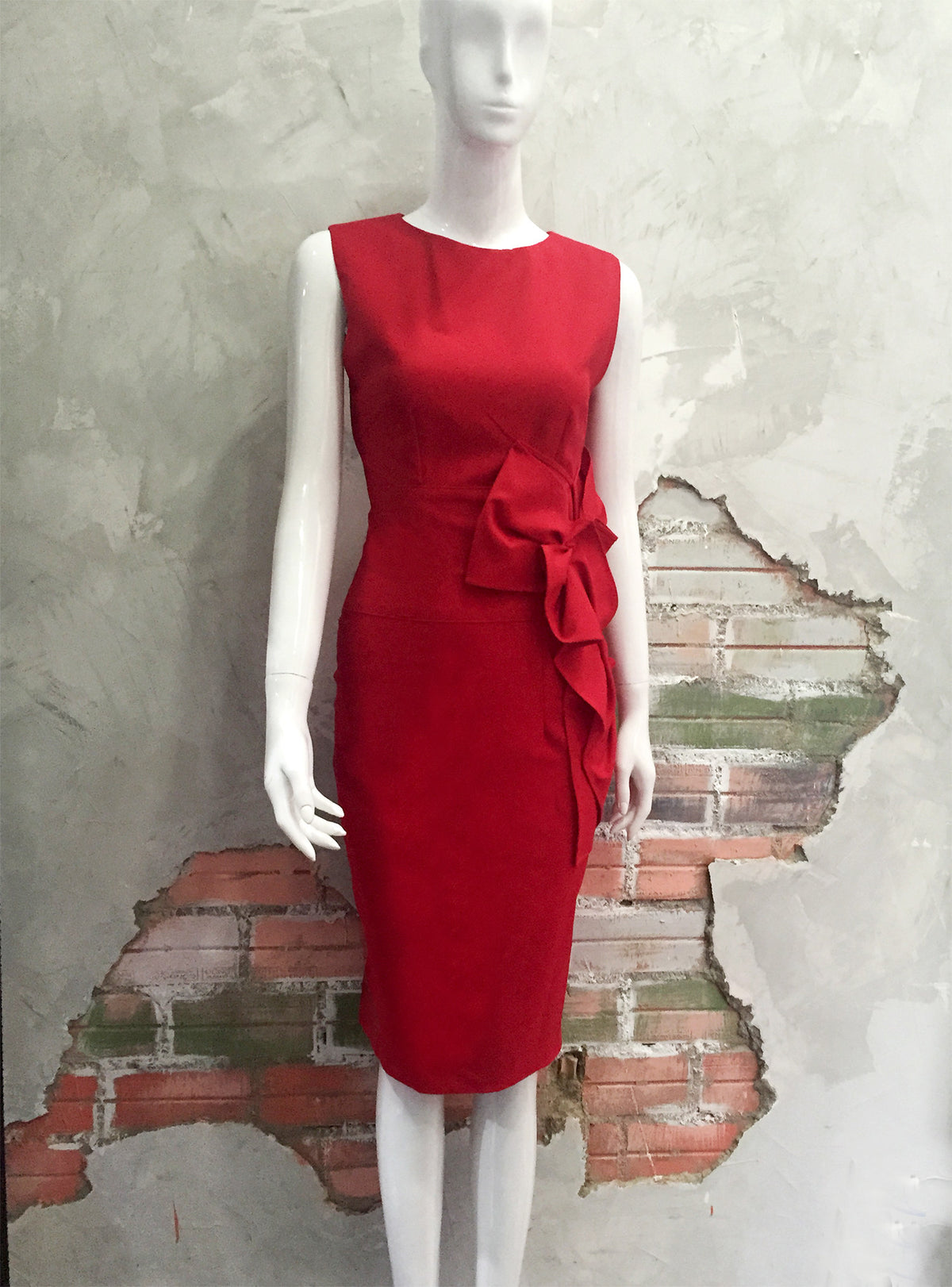 Andy - little black dress wiggle style - heartmycloset