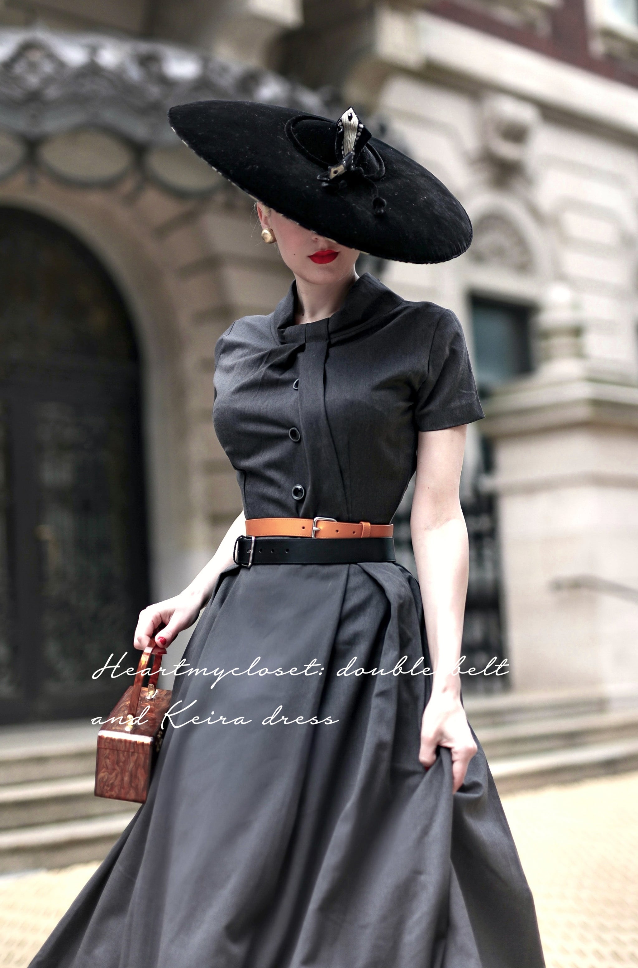 mame kurogouchi　Flared Hole Dress mame 「mame」 Flared Hole Dress with Leather Belt