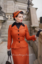 Vaness - 50s vintage suit with velvet trim - heartmycloset