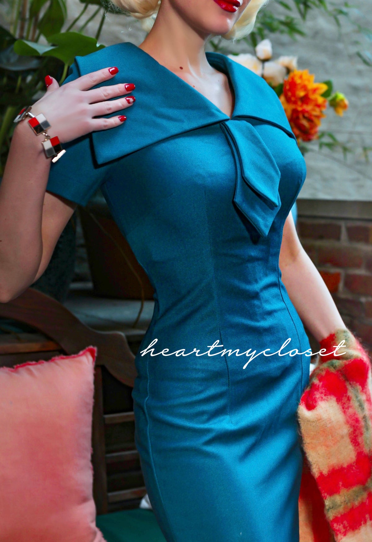 Lauren - Joan Holloway inspired retro wiggle dress - heartmycloset